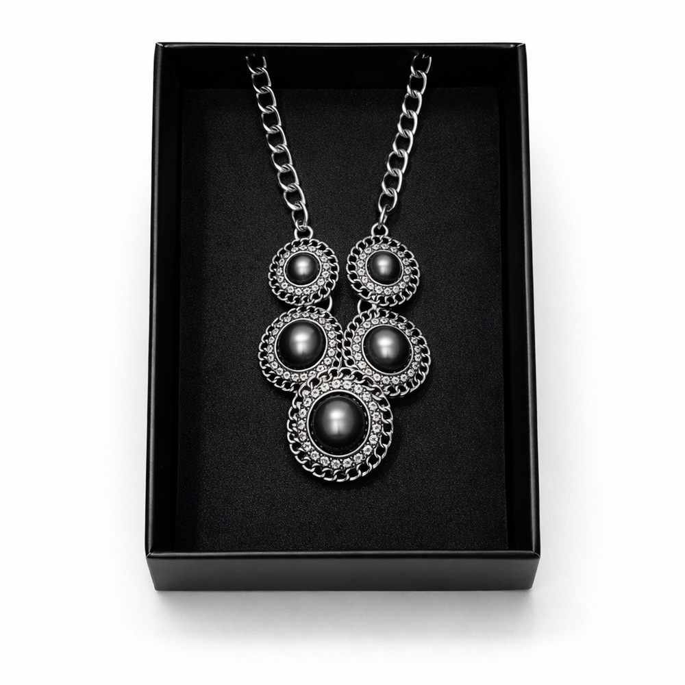 Elegant Black and Silver Necklace,
